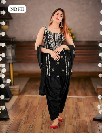  Stuff Soft Bamber Chiffon Beautiful Hand Embroidery Work Shirt With Bamber Chiffon Dupatta 2Pc Dress